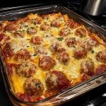 Receta de la imagen: Albóndigas horneadas con queso y salsa de tomate