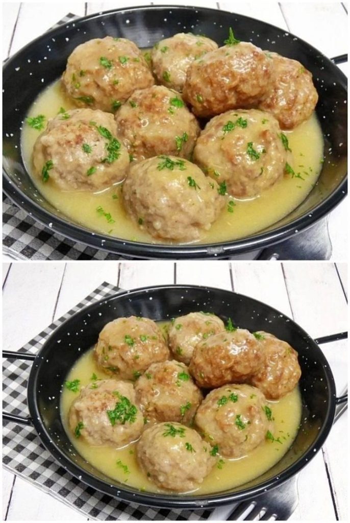🍽️ Albóndigas en Salsa de Cebolla: Receta Casera y Reconfortante