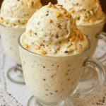 🍨 Helado de Nueces con Salsa de Caramelo