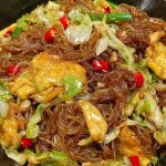 Sopa de Sotanghon con Pollo