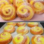 Bollos Rellenos con Crema Pastelera