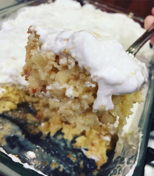 Low-Fat Pineapple Angel Food Cake