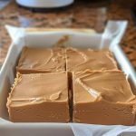 Fudge de Mantequilla de Cacahuete: la receta infalible para un dulce cremoso y delicioso