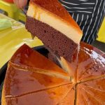 Pastel Imposible de Chocolate y Flan: El Clásico Chocoflan que Siempre Sorprende
