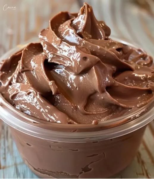 Crema de Chocolate para Relleno y Cobertura de Pasteles