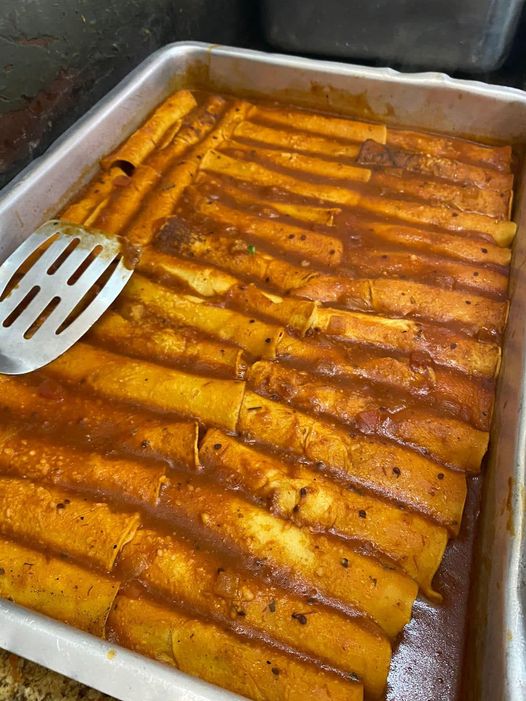 Panqueques con Salsa Rica: Un Plato Versátil y Delicioso