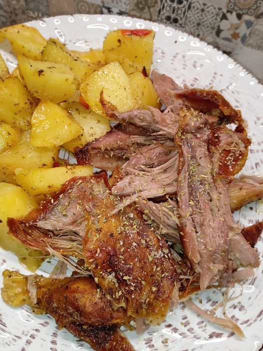 Cabrito al Horno con Patatas al Limón