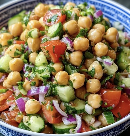 Ensalada Fresca de Garbanzos