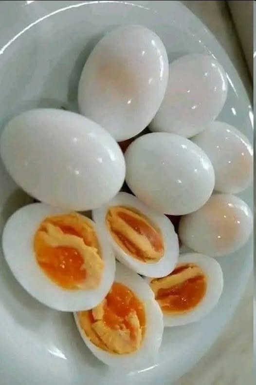 ¿Qué le pasa a tu cuerpo cuando empiezas a comer dos huevos al día?